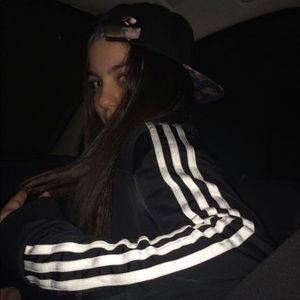 Meet your Posher, Ileana